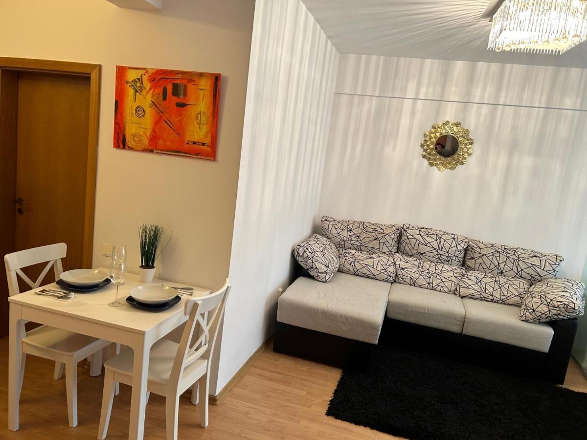 Mivardomi Accommodation Cluj-Napoca Extérieur photo